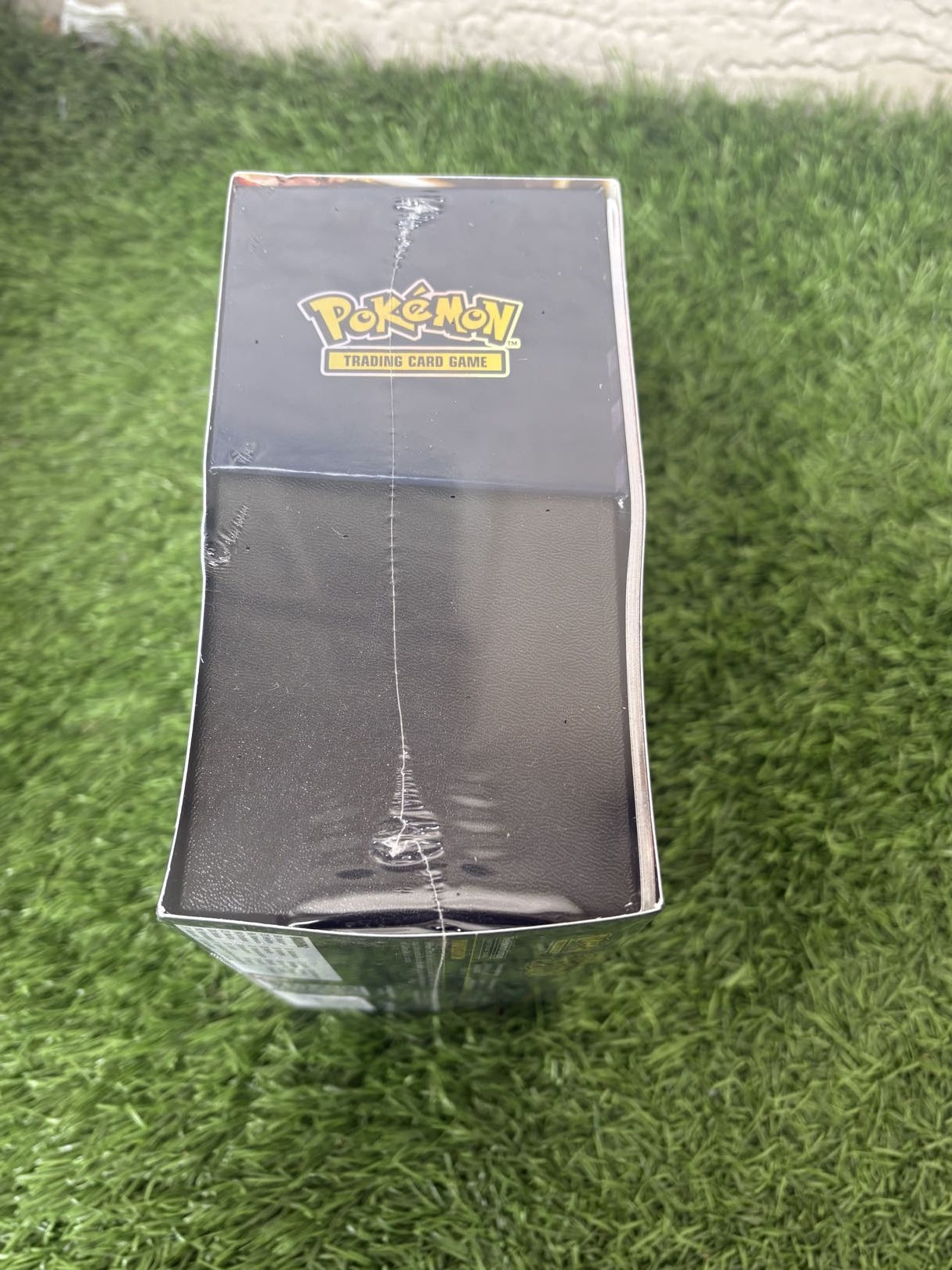 SURGING SPARKS ELITE TRAINER BOX